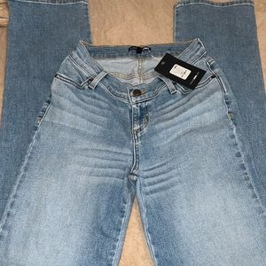 Fashion Nova ‘V Nice To Meet You’ Straight Leg Jeans